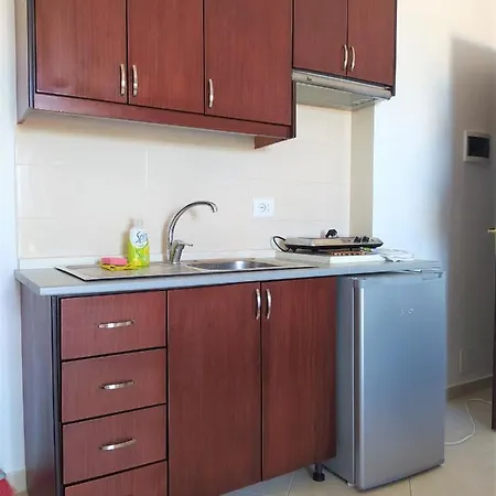 Ahmeti Apartment *