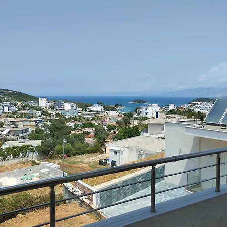 Ahmeti Apartment *